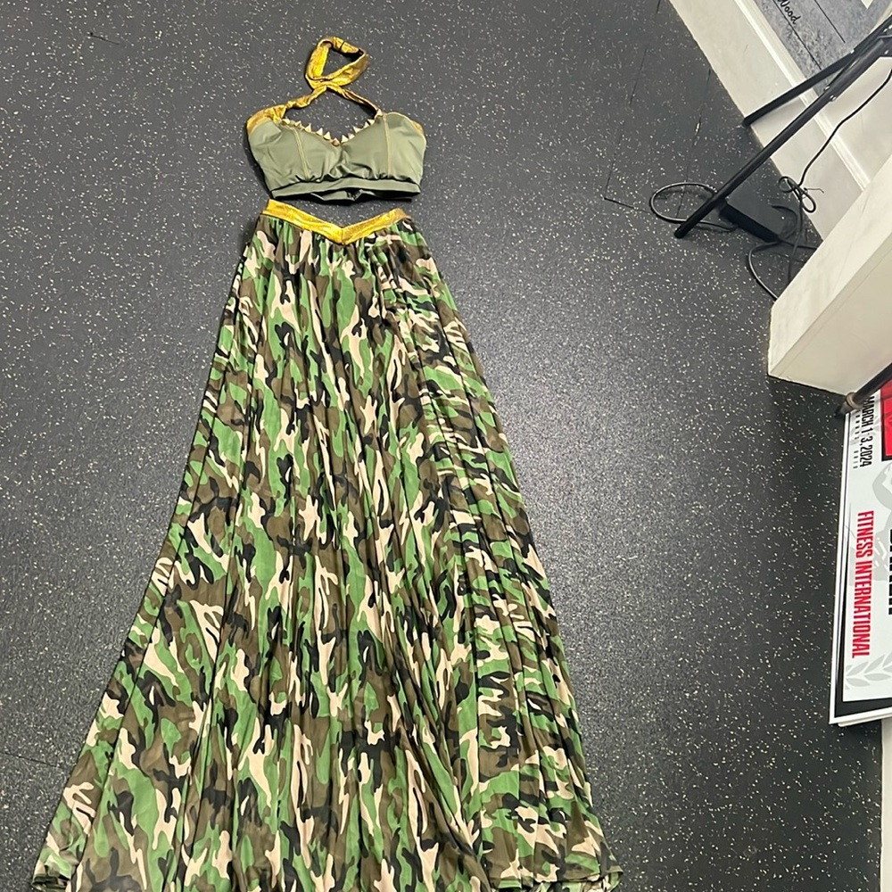 Elegant Camouflage Costume